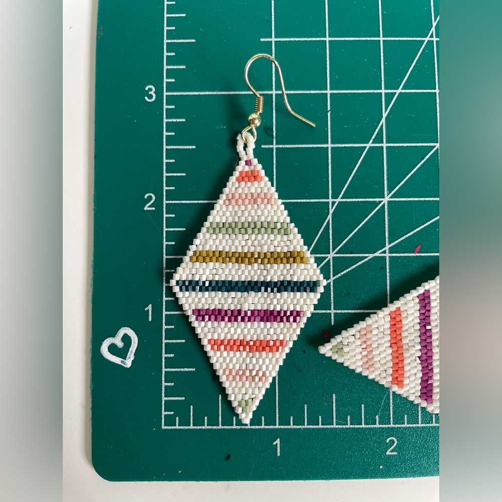 Peyote technique hand made earrings - Picture 6 of 7